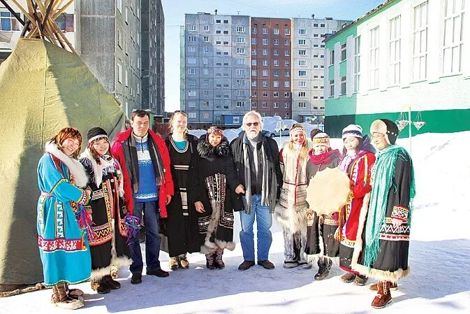 Таймырский колледж дудинка. Дудинка преподаватели таймырского колледжа. Посёлок караул красноярского края. Школа дудинка 3 школа. Таймырский колледж дудинка.