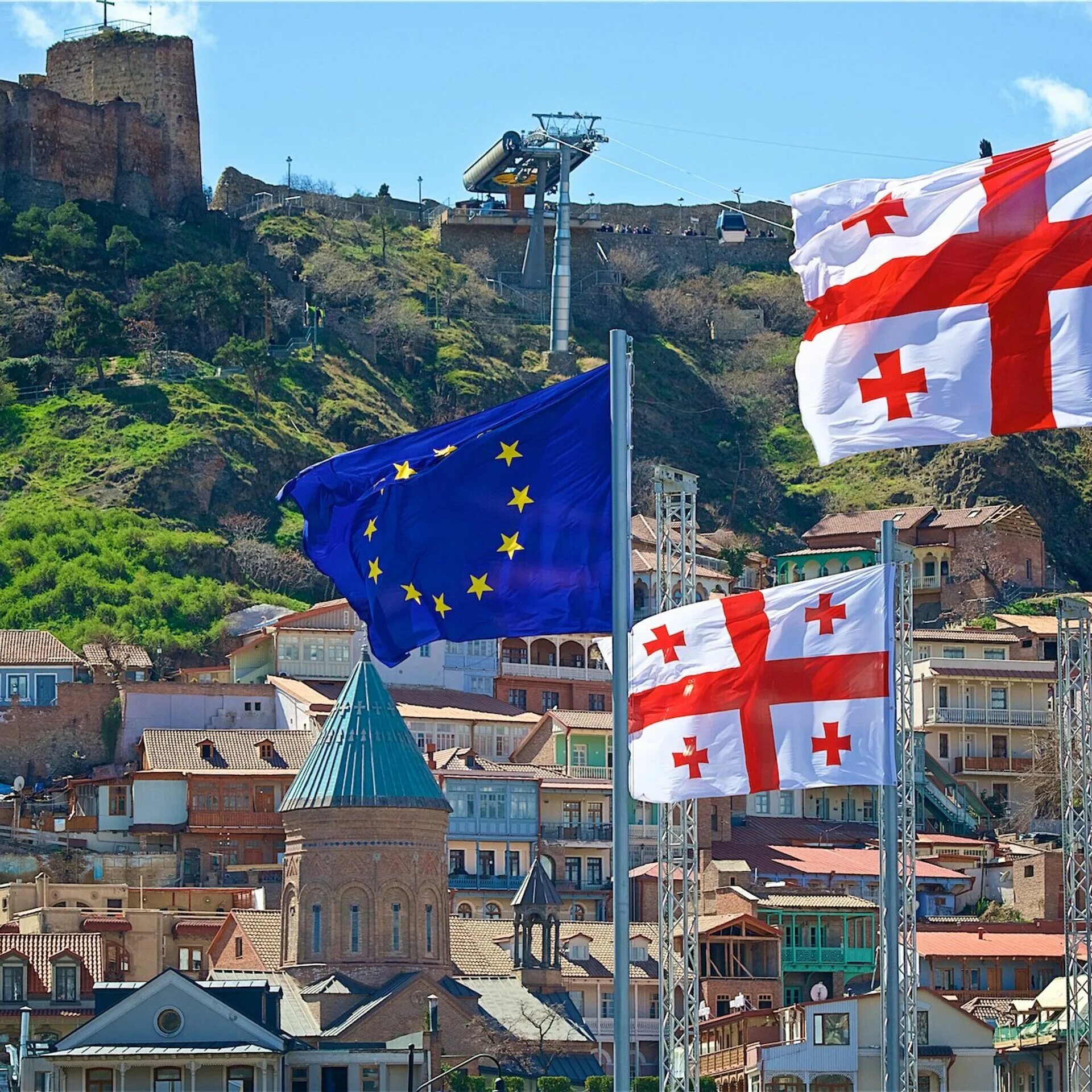 Флаг Грузии и ЕС. Грузия и Европейский Союз. Флаг Грузии и Европы. Город. Грузии. Флаг. Грузии. И. флаг. Евросоюза.