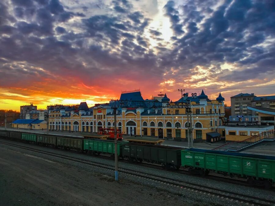 Город томск страна. Город Томск 1. Томск фото. Современный Томск. Томский вокзал.