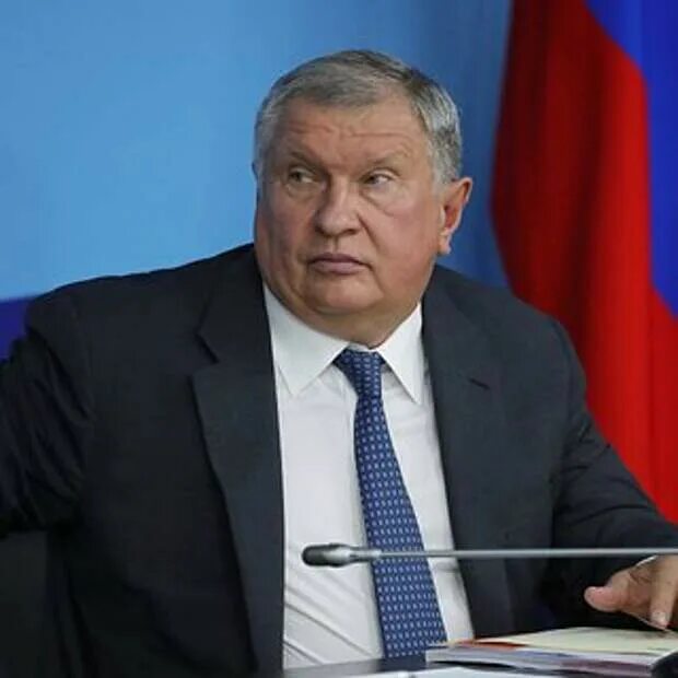 Игорь Сечин рассказал журналистам от чего зависят "нефтяные" перспективы : 32.ro