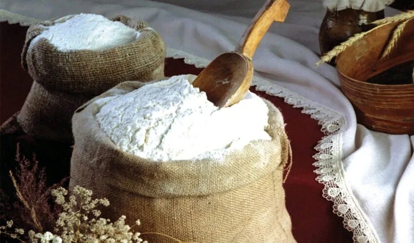 Пшеничная мука с глютеном. Мелящий муку. Долгая мука. Лаборатория муки. Мука цельнозерновая ржаная.