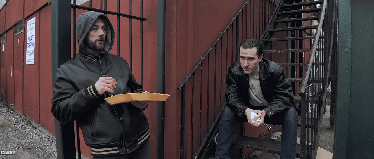 Красный призрак 2020 постер. Приведения 2020. Привидение на английском. Чисто английское привидение an english haunting 2020. Приведения 2020.