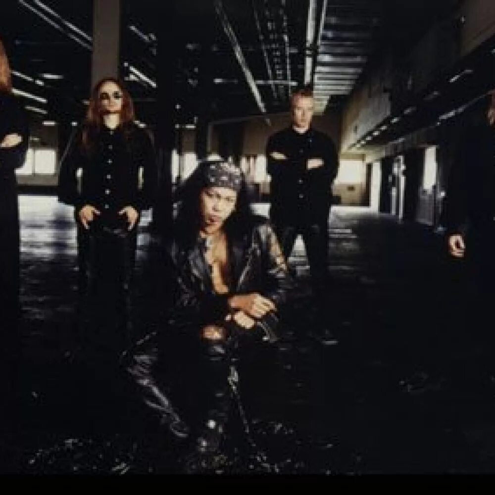 Die heart песня. Dying heart. screams for tina.