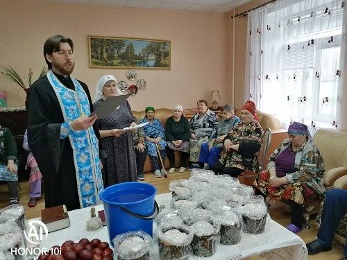 Освящение куличей на Пасху. Освящение куличей в ЦСОН Г Ливны. Ливны Пасха. Ливны Пасха на тюрьме. Когда святить куличи в 2024