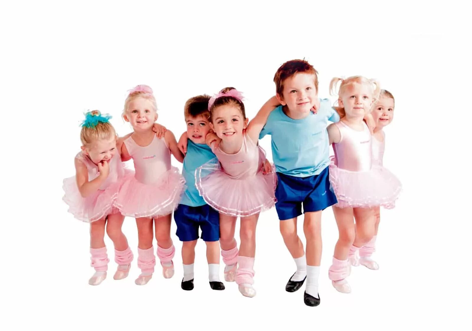 Младенец танцует. Танец девочек зажигательный на выпускной. Танцевально-игровая программа. Девочка танцует дома дети. Дети топают ногами.