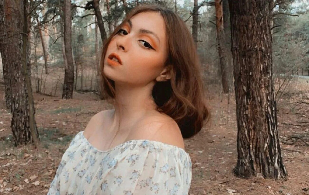 16 летняя маша. 16 летняя маша. 16 летняя маша. Фото шестнадцатилетней кристины. Эвелин блогерша 16 летняя.