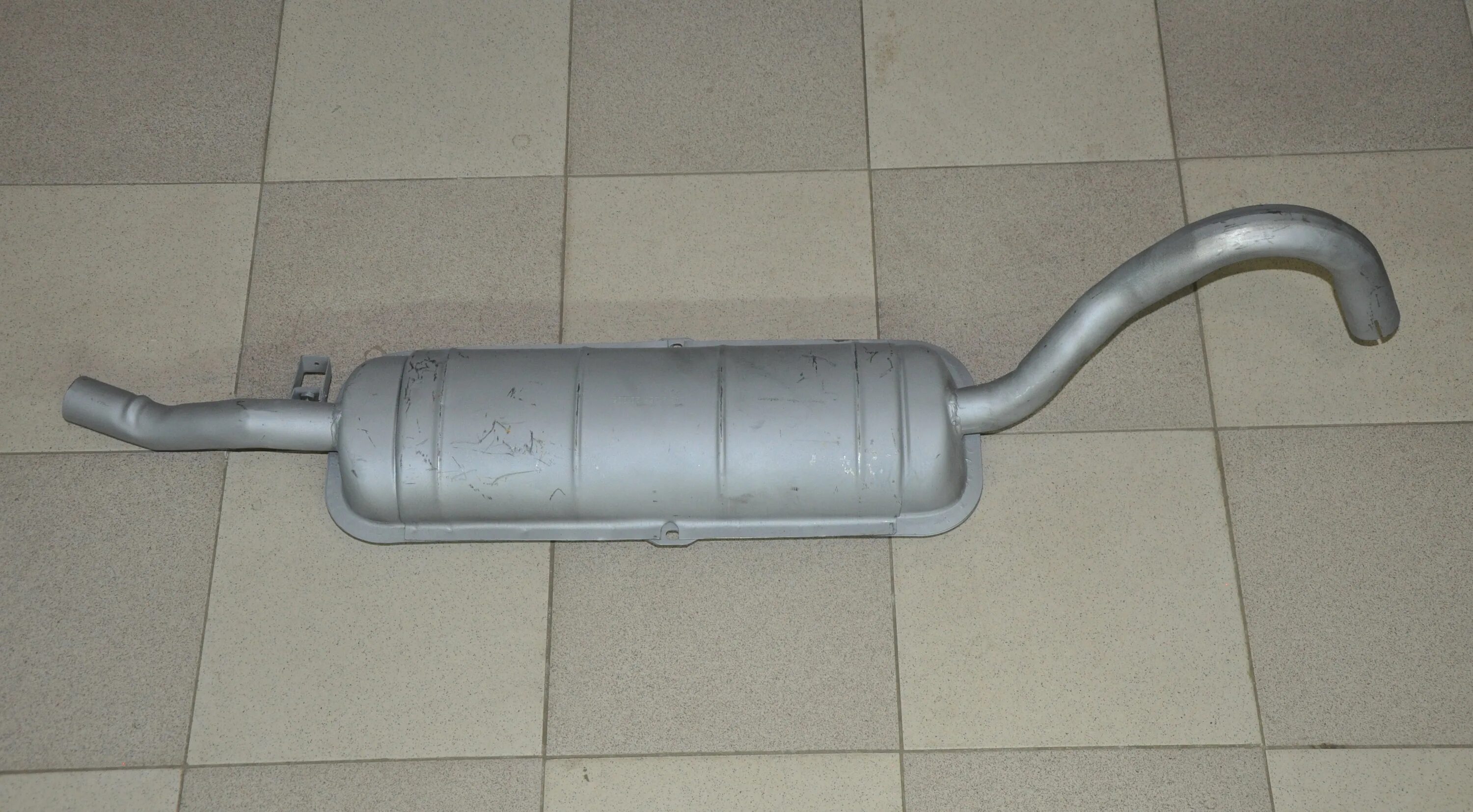 Выхлопная труба ваз. Задний глушитель ваз 2110. Глушитель ваз 2115. Глушитель 2104 инжектор артикул. Выхлопная труба ваз.