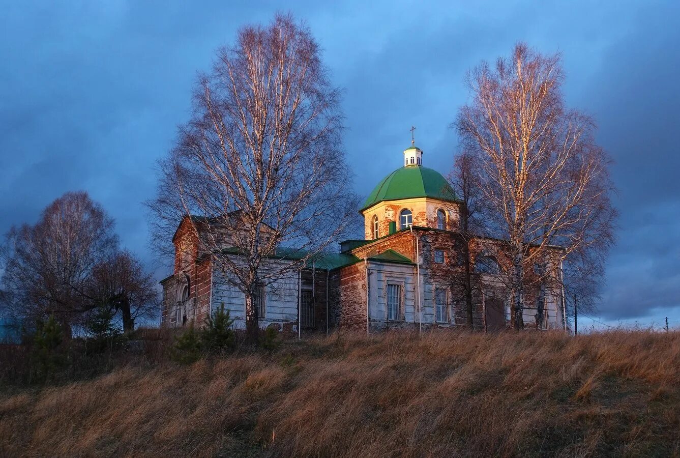 Церковь в косогорах Мордовия. Село косогоры Мордовия. Косогоры Большеберезниковский район. Деревня на косогоре.