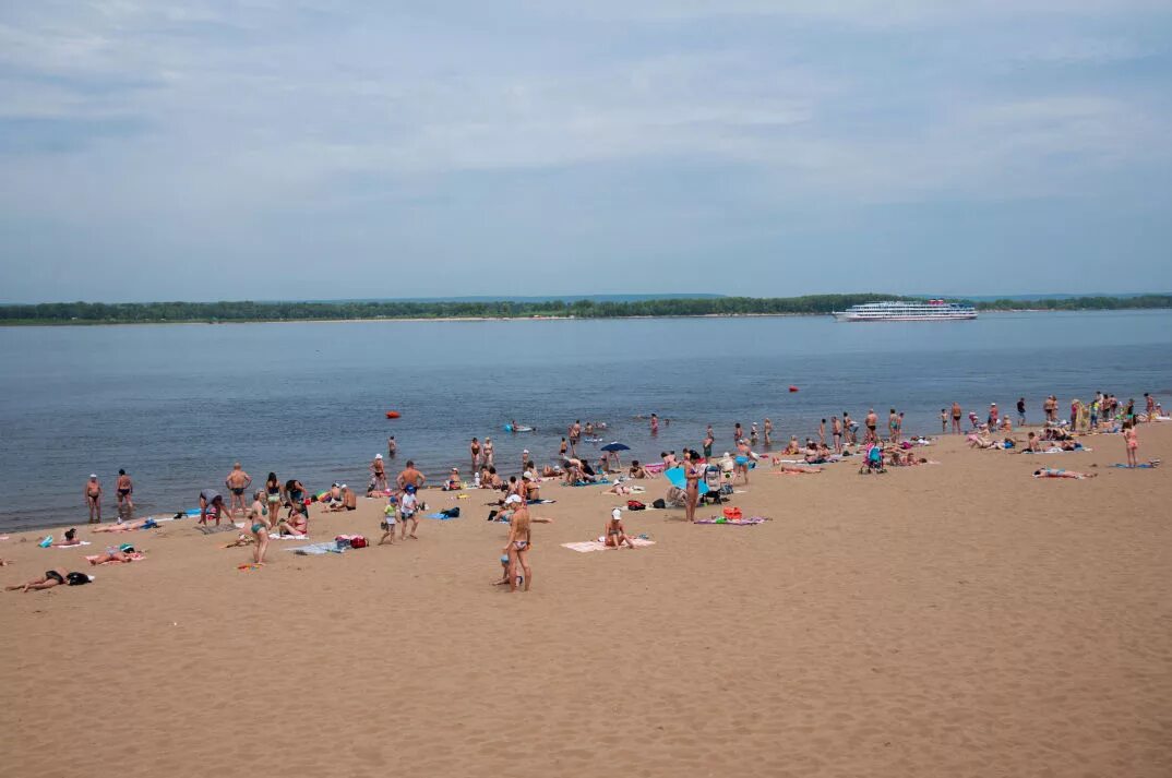 Пляж на барбошиной поляне самара. Пляж барбошина поляна самара. Пляж санатория волга в самаре. Самара набережная пляж. Пляж на барбошиной поляне.