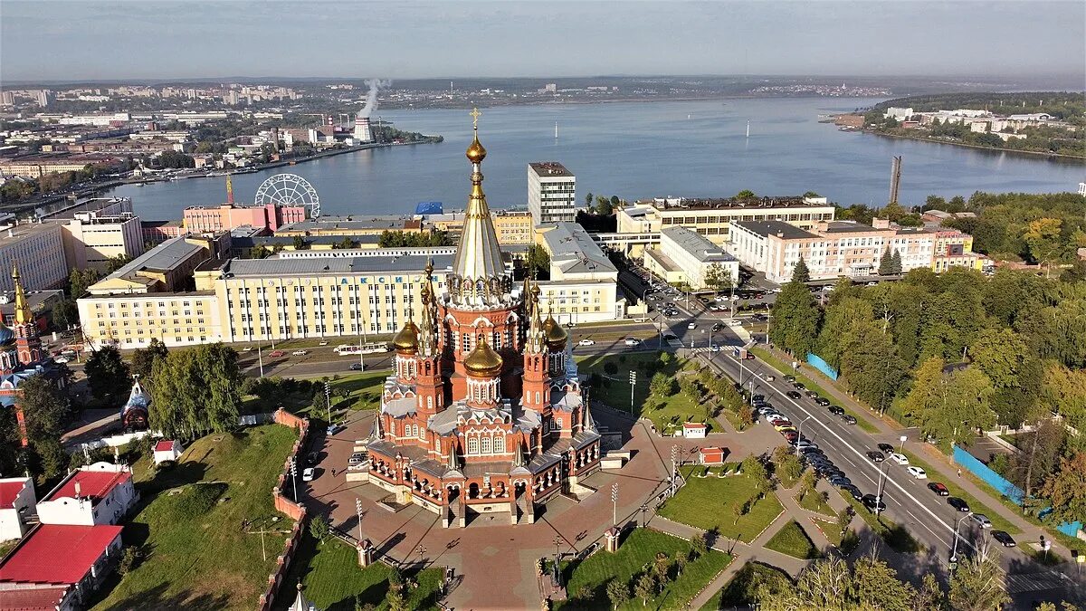 Ижевск с высоты - столица удмуртии. Город ижевск удмуртская республика достопримечательности. Город ижевск удмуртская республика. Ижевск ве. Ижевск ве.