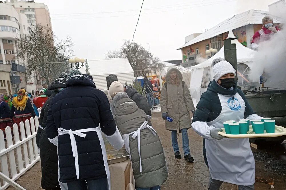 Фестиваль вареников. Фото НИУ БЕЛГУ волонтеры гуманитарная помощь. Фестиваль вареник Заяченский. Репортаж Сергея Перелыгина о фестивале вареников2023 г.. Пельмени сегодняшний выпуск