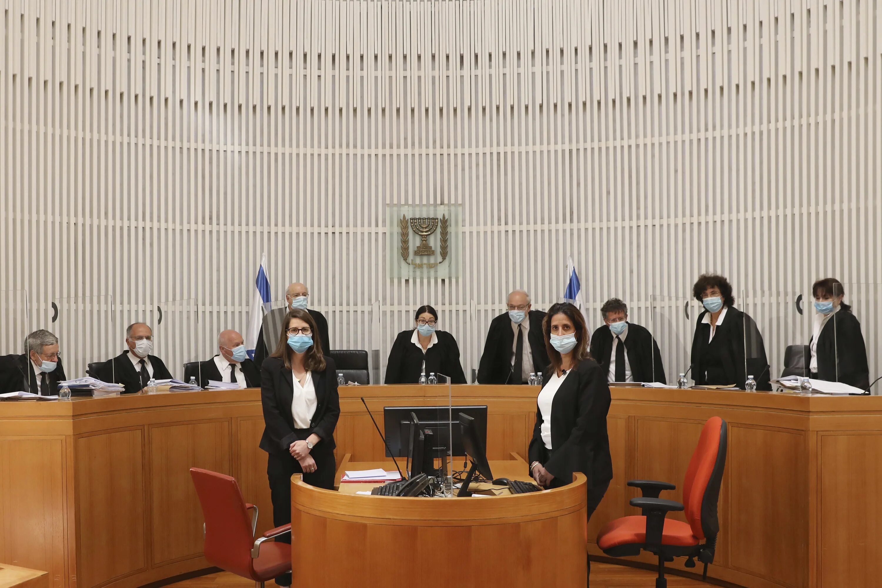 В 2000 г правительство государства z. Верховный судья Израиля. Раввинатский суд в Израиле. Окружной суд Израиля. Здание Верховного суда Израиля.