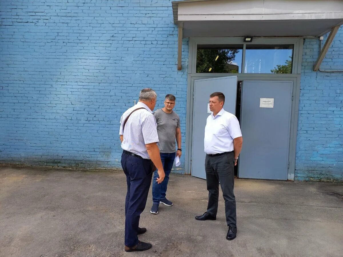 Случай в отделе кадров. Жкх реутов. Энерго». Р сетевая компания реутов. Работники сетевой компании казань.