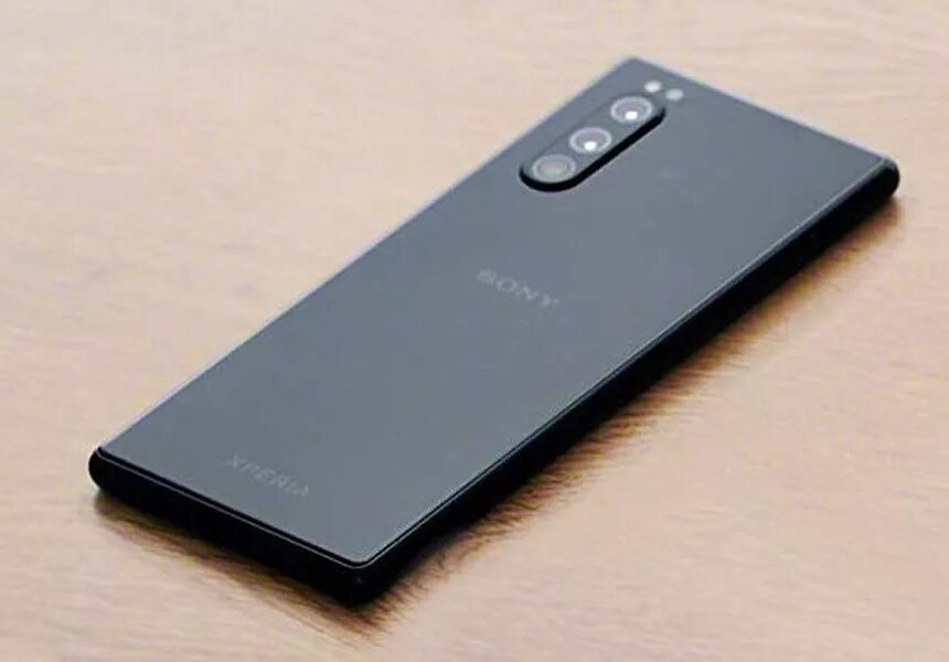 Sony xperia последняя. Sony Xperia Edge 2020. Sony Xperia последняя модель 2022. Сони флагман 2022. Сони телефон 2022.