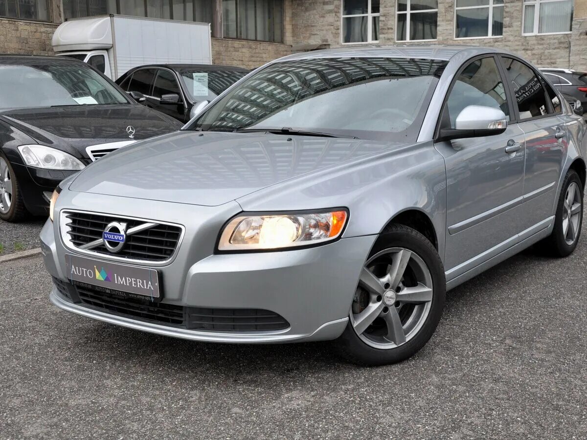 Купить бу вольво и области. Volvo s40 2. Volvo s40 II Рестайлинг. Volvo s40 2 Рестайлинг. Volvo s40 Restyling.