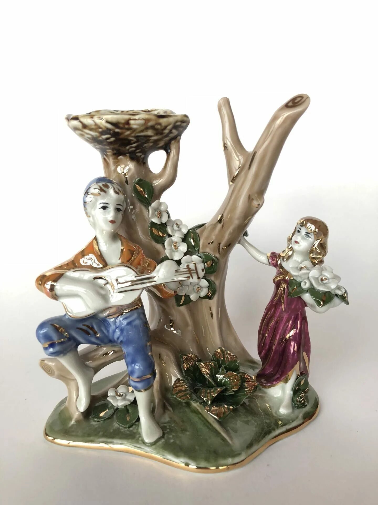 кисловодский фарфор яблочный спас. кисловодский фарфор дама в шляпе высота см. кисловодский фарфор фигурки. кисловодский фарфор – феникс кисловодск. фарфоровы статуэтки фабрики айзенберг -- reinecke gegrundet 1796.