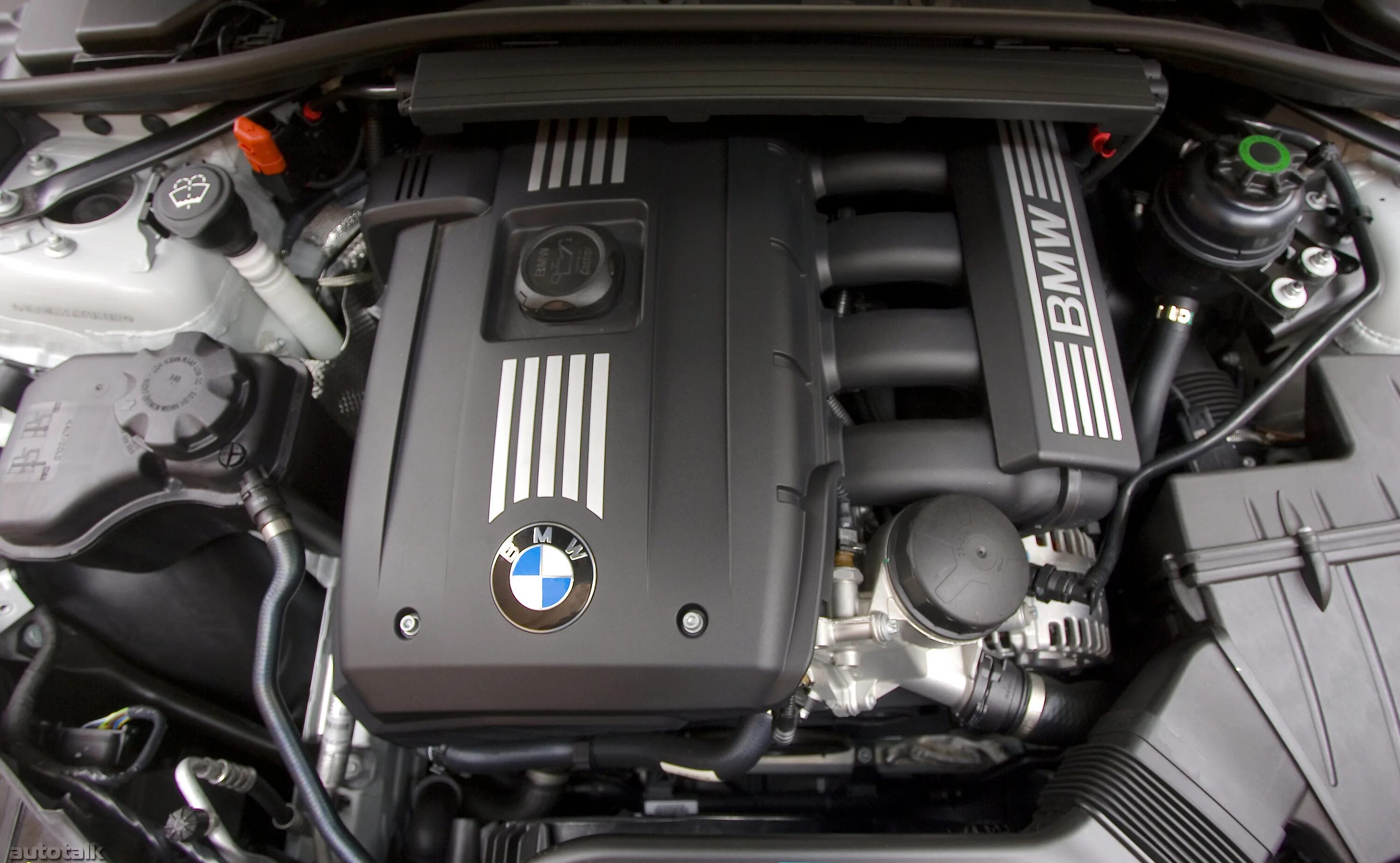 Бмв х3 м54. БМВ е92 мотор. BMW e46 318i мотор. BMW e90 2.5 n52 мотор. N52 двигатель BMW.