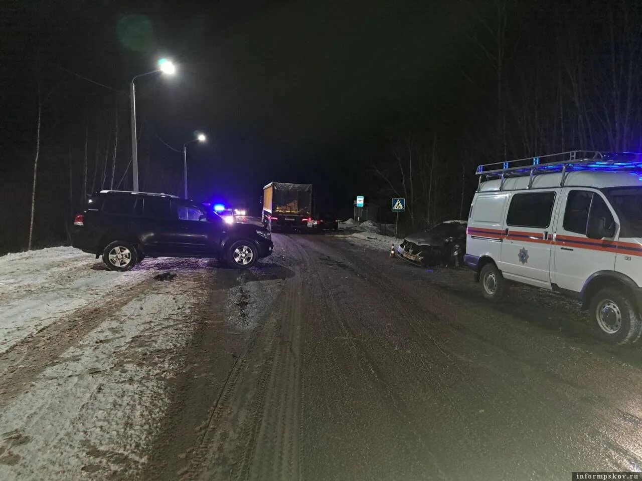 Происшествия в пскове сегодня. Авария в Псковской области. ДТП остров Псковская область. ДТП Псковская область за сутки.