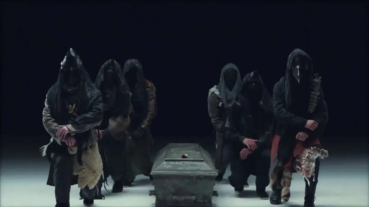 Bring me the horizon throne. Bring me the Horizon Throne кадры.