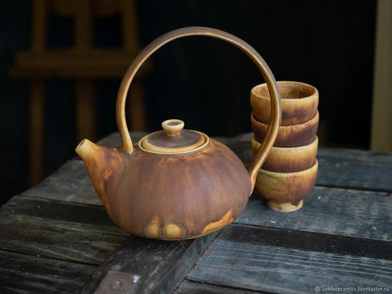 Чайники для церемонии. Чайная церемония Китай чайничек. Китайский чайник для чайных церемоний. Чайник для чайной церемонии глиняный. Китайский глиняный чайник.