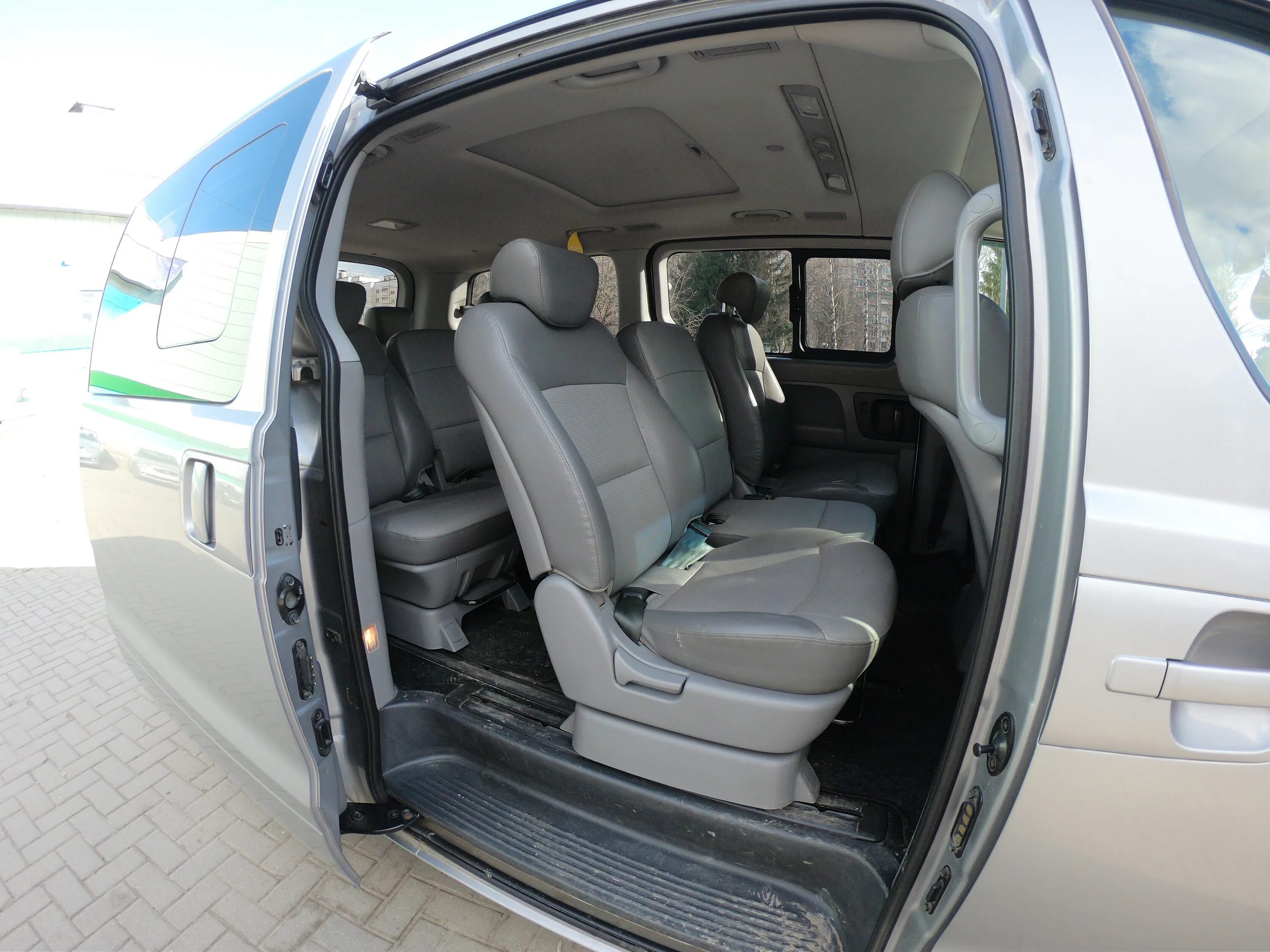 Hyundai Starex. Hyundai Starex Hyundai Starex. Хендай Старбакс. Хундай Старекс 2010. Куплю б у хундай старекс