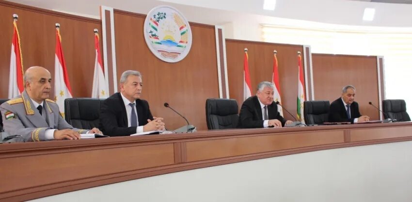 раиси суди конститутсиони. пешвои миллат эмомали рахмон. каландарзода мансур суди суди олии иктисоди. каландарзода мансур суди суди олии иктисоди. шермухаммад шохиён.