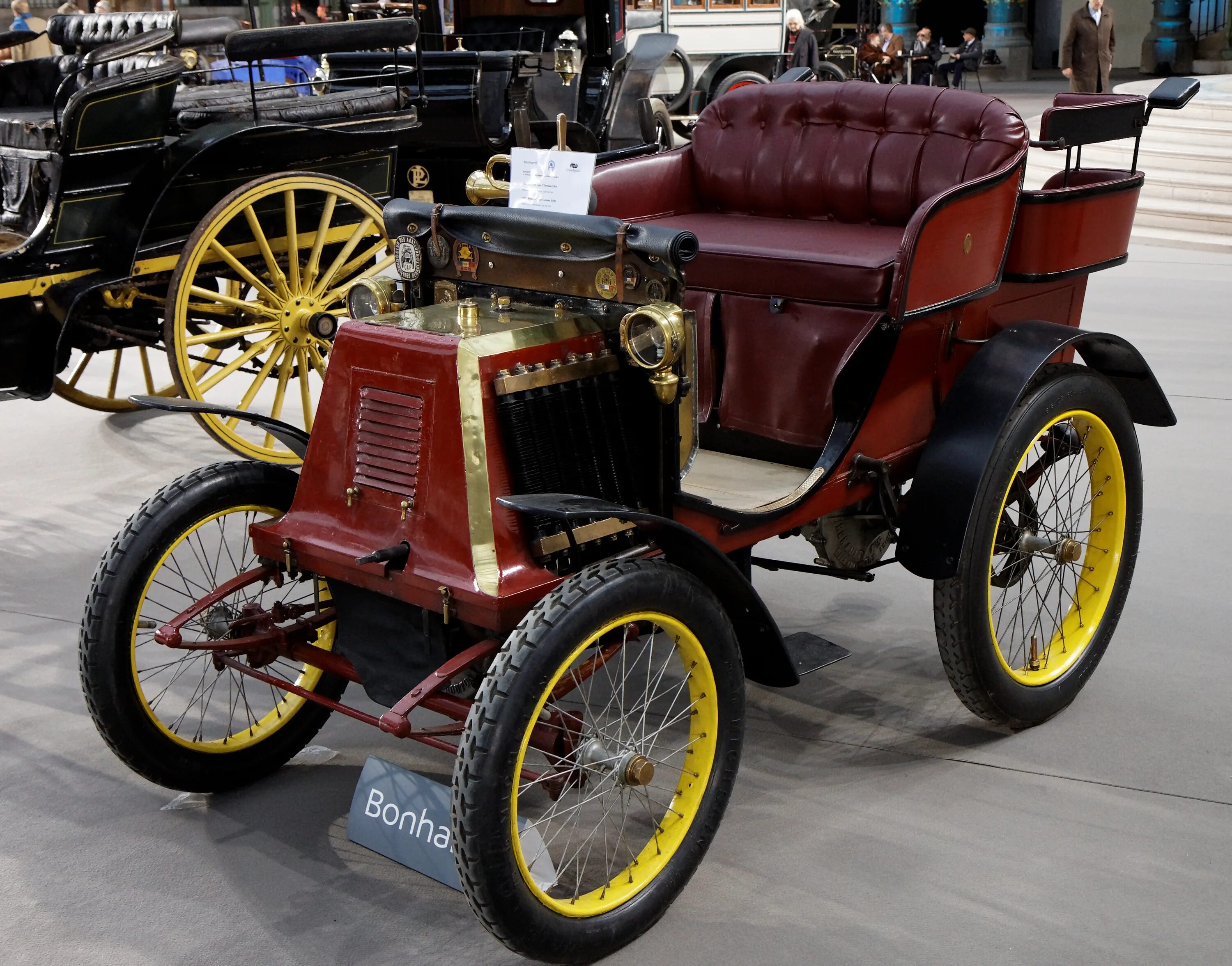 1900 b c. Renault voiturette 1cv. Renault Type 1899. Рено 1898. Renault Type d (1900).