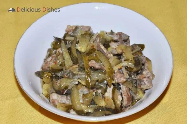 Фарш из соленых огурцов
