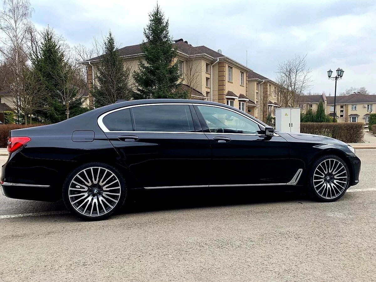 БМВ 750li g12. BMW 7 g12 Black. BMW g11 черная. BMW 7 g12 чёрная. R 7 series