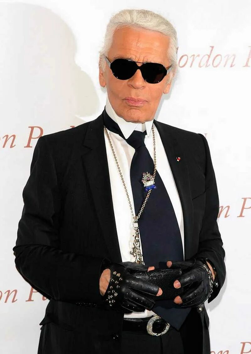 сен-лоран ив анри. модельер в очках. модельер в очках. карл кутюрье кутюрье лагерфельд коллекции. лагерфельд 1984.