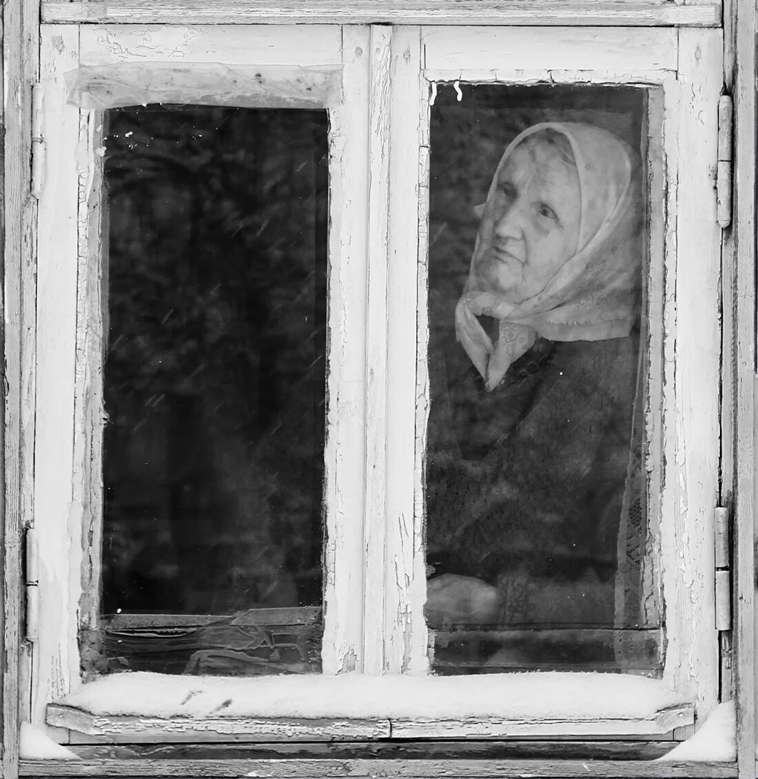 Под окошком моей мамы