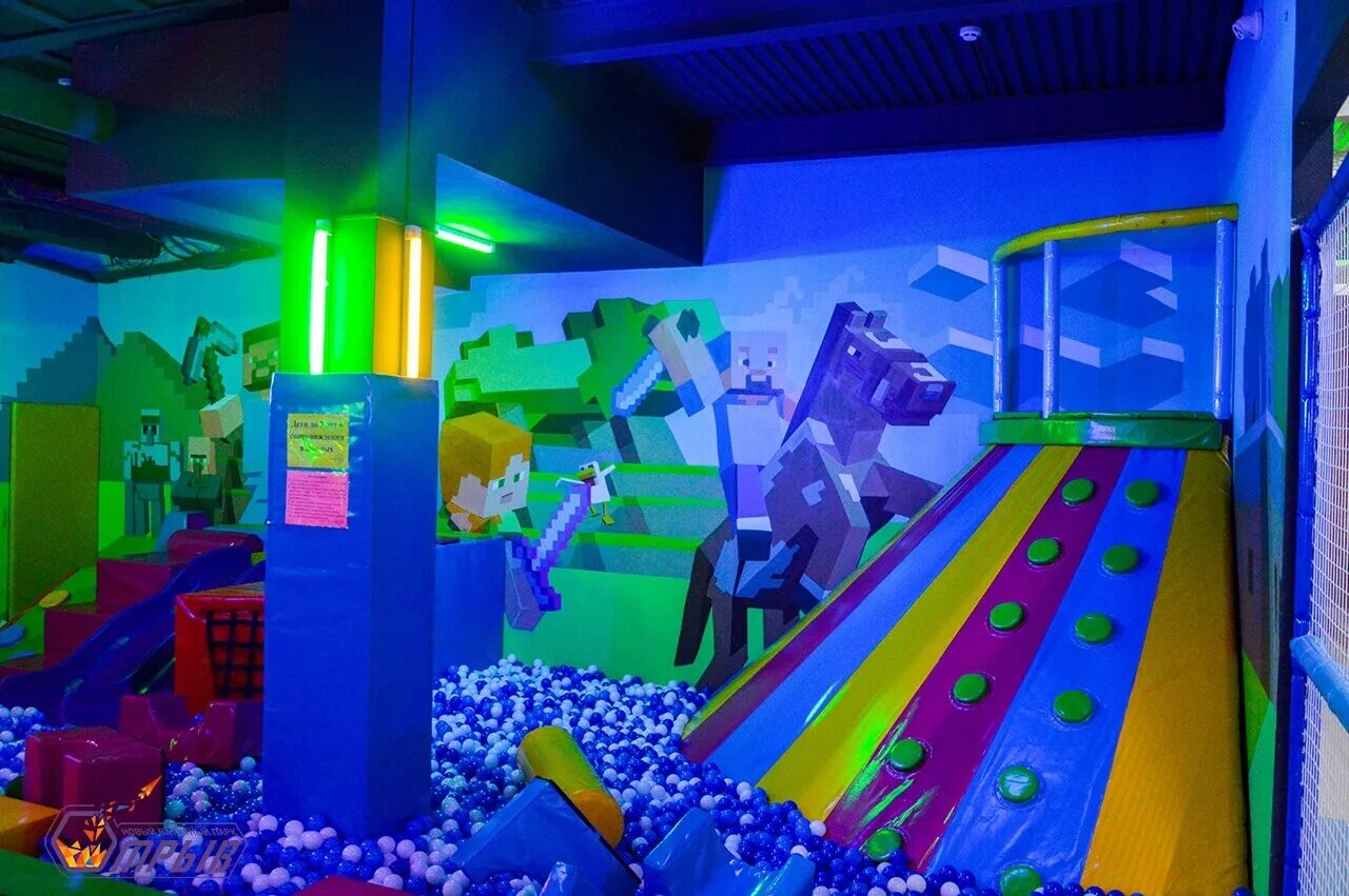 Тц сарафан тула джунгли парк. Каминского 24 а тула боулинг. Тц сарафан тула джунгли парк. Макси детский развлекательный центр тула. Развлекательный центр в туле.