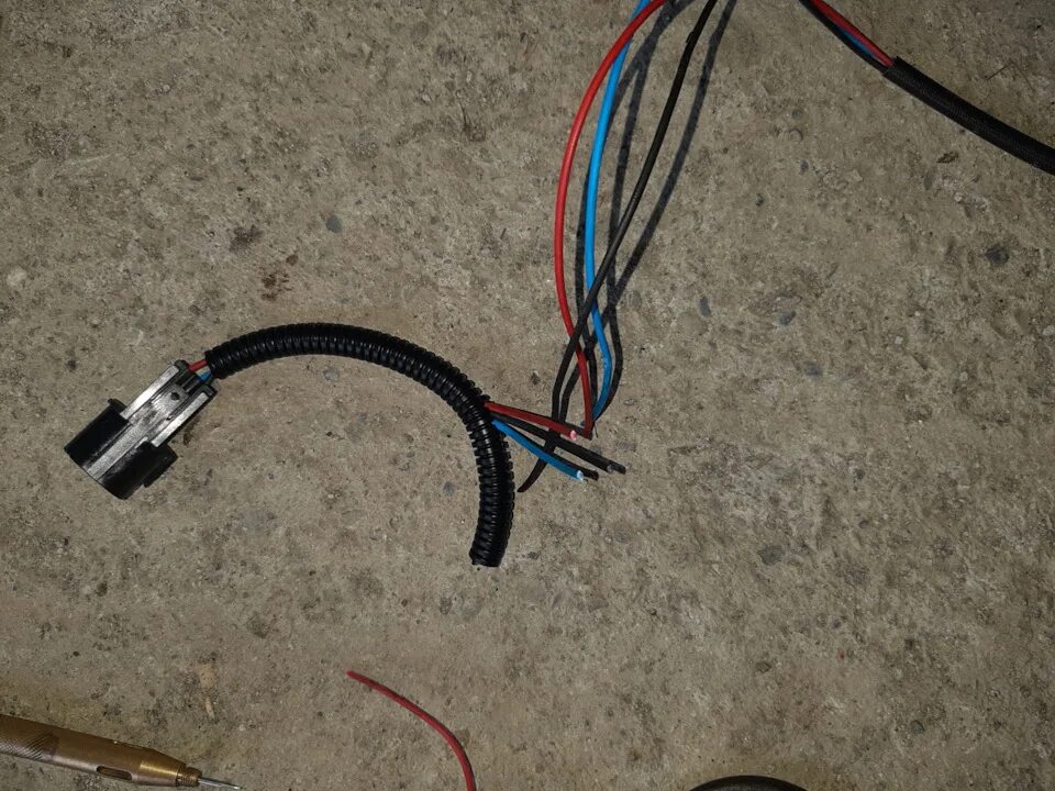 Датчик коленвала hyundai accent 1. Датчик коленвала тагаз. 2 05-. Hyundai/kia 3918022600 датчик положения коленчатого вала. 7.