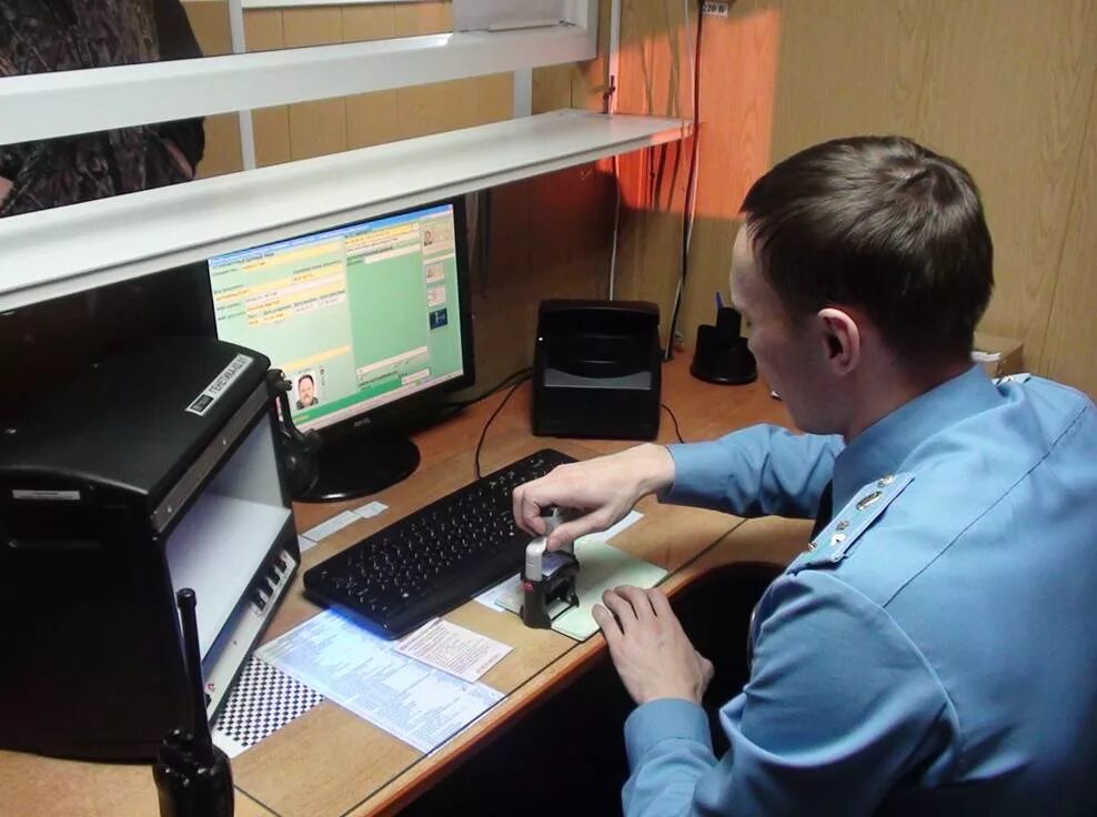 Управление пограничного контроля. Пограничный контроль. служба пограничного контроля. пограничный контроль в аэропорту.