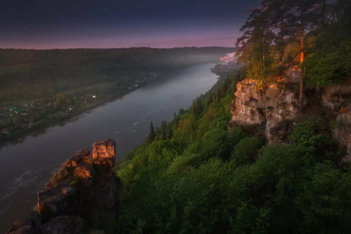 Уфа павловское водохранилище красные скалы. Красные скалы нуримановский район. Лысая гора красный ключ. Красный ключ гора. Красные скалы павловка нуримановский район.
