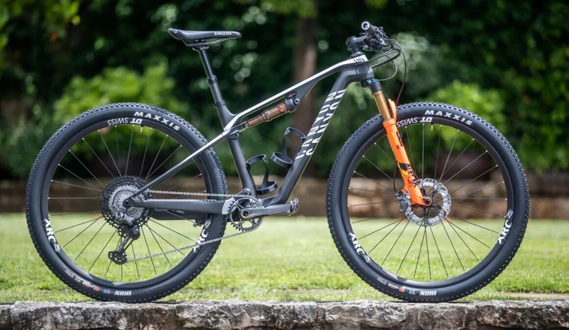 Canyon bikes. Canyon 2021 велосипед двухподвес. Двухподвес Canyon 29. Canyon MTB. Canyon велосипеды МТБ.