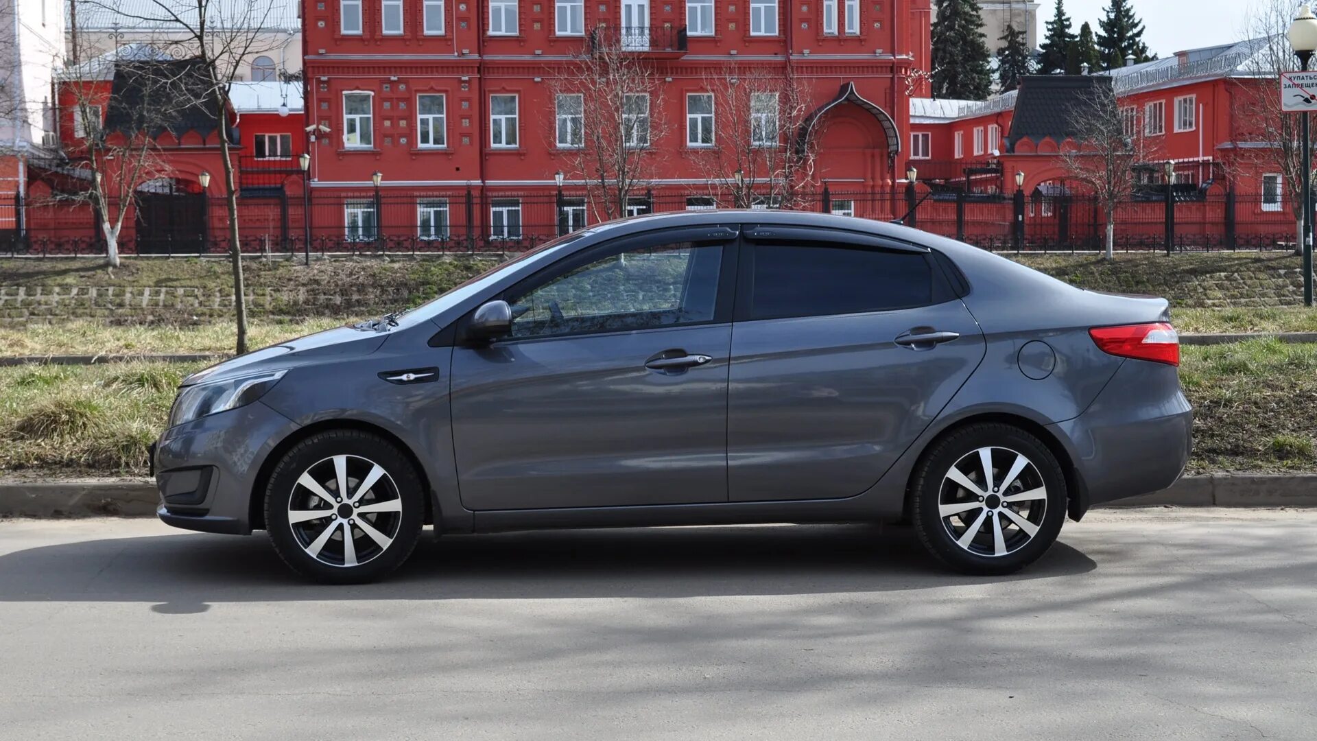 Kia Rio диски 15. Серая Kia Rio литье r16. Диски Киа Рио r15. Kia Rio 4 r15.