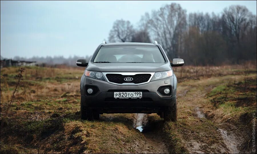 Тест драйв киа соренто. Киа Соренто 2 на бездорожье. Sorento off Road. Kia Sorento 1 поколение off Road. Фото тест драйва Киа бездорожье.