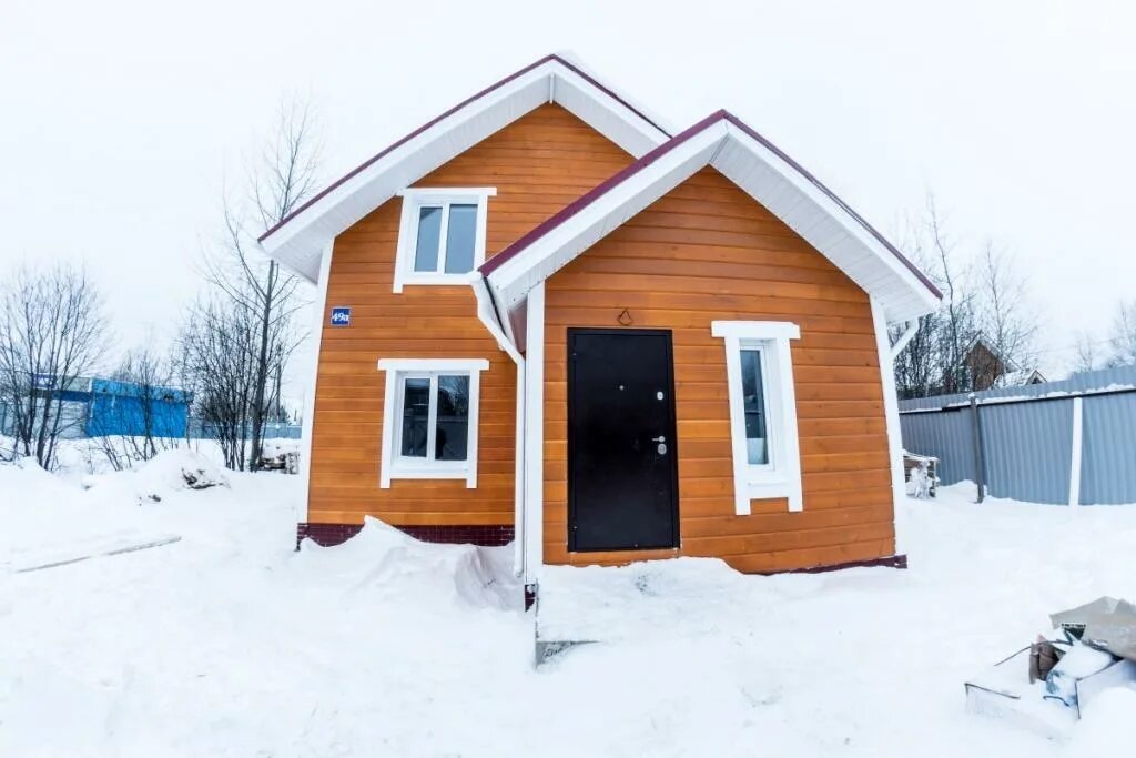 Дом запруд. Дом запруда. Домик 51касс. Коттедж на кольцевой Омск. 3 Я Кольцевая дом51 Райн Марфино.