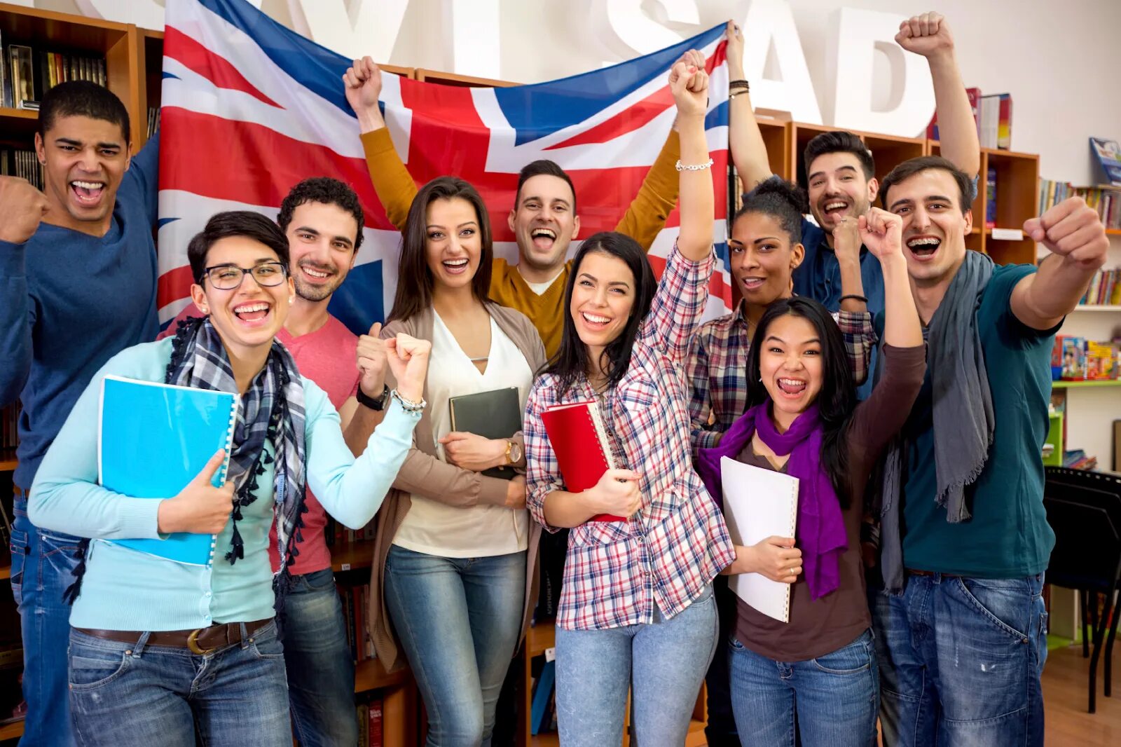 Американские студенты. Британская молодежь. Интернациональные студенты. Молодежь Великобритании.