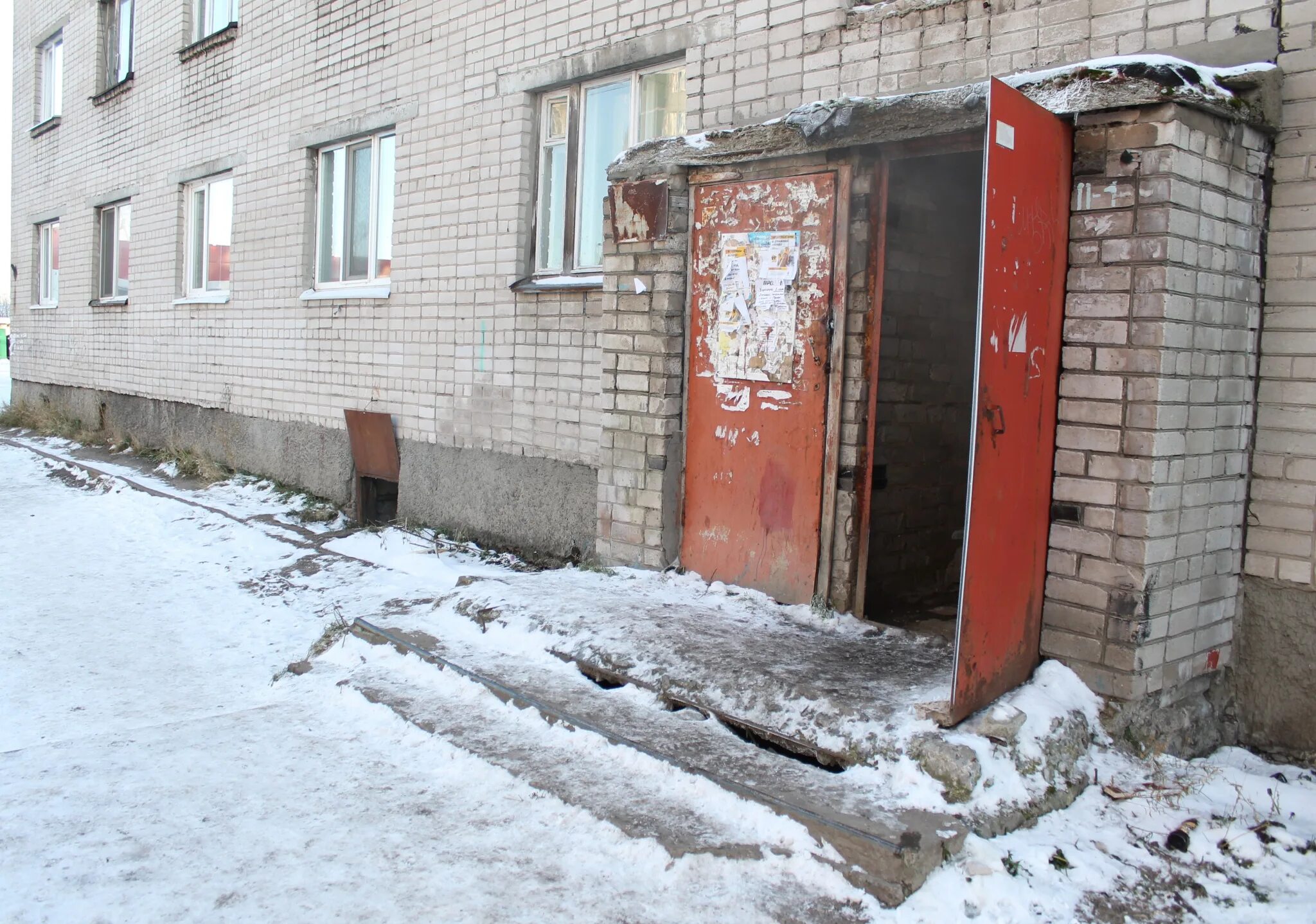 Сульфат Архангельск Партизанская. Погреба на Сульфате Архангельск. Партизанская 64 без корпуса Архангельск. Сульфат Архангельск квартира. Квартиры сульфат архангельск