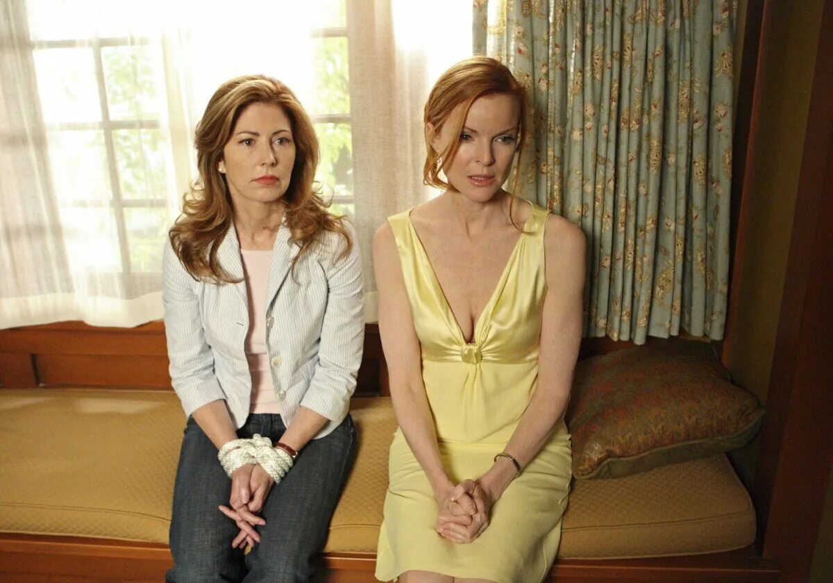 барбара вайн отчаянные домохозяйки. ева лонгория отчаянные домохозяйки. отчаянные домохозяйки читать на дзене. кристин бауэр отчаянные домохозяйки. катерина скорсоне отчаянные домохозяйки.