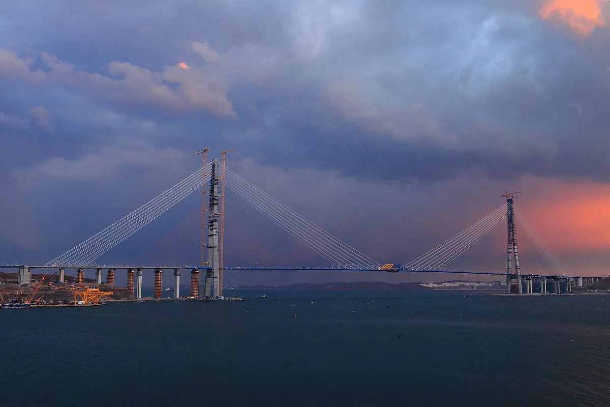 дальневосточный мост. русский мост — вантовый мост в г. вантовые мосты во владивостоке русский мост. вантовый мост на остров русский. дальневосточный мост.