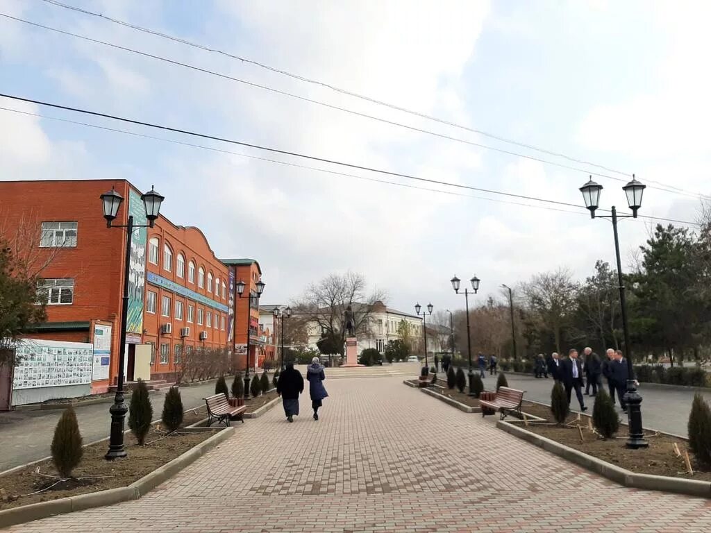 Кизляр город в Дагестане. Улица Радищева Кизляр. Кизляр центр города. Площадь Кизляра.