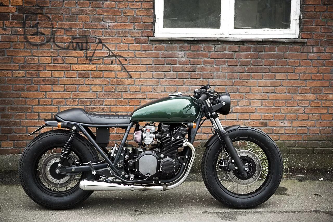 Kawasaki мотоциклы Cafe Racer. Мото кафе рейсер. Кафе рейсер мотоцикл. Кастом кафе рейсер. Стили байков