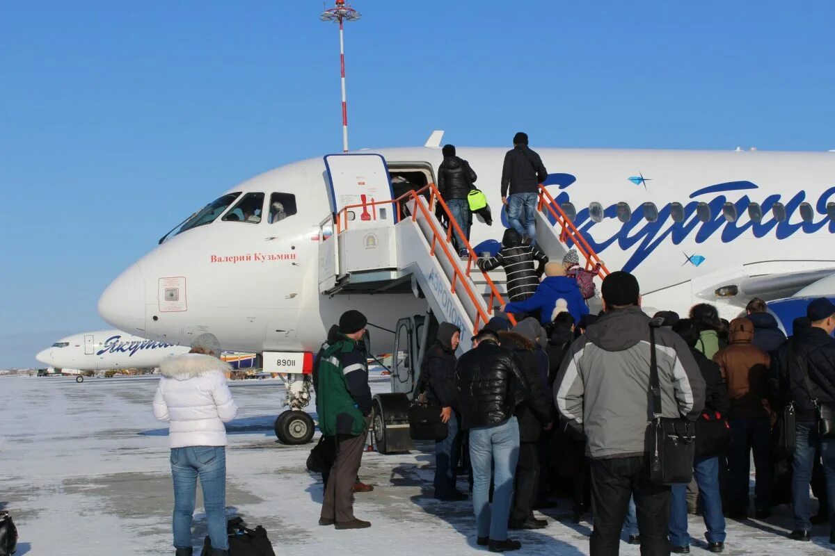 Самолет владивосток якутск