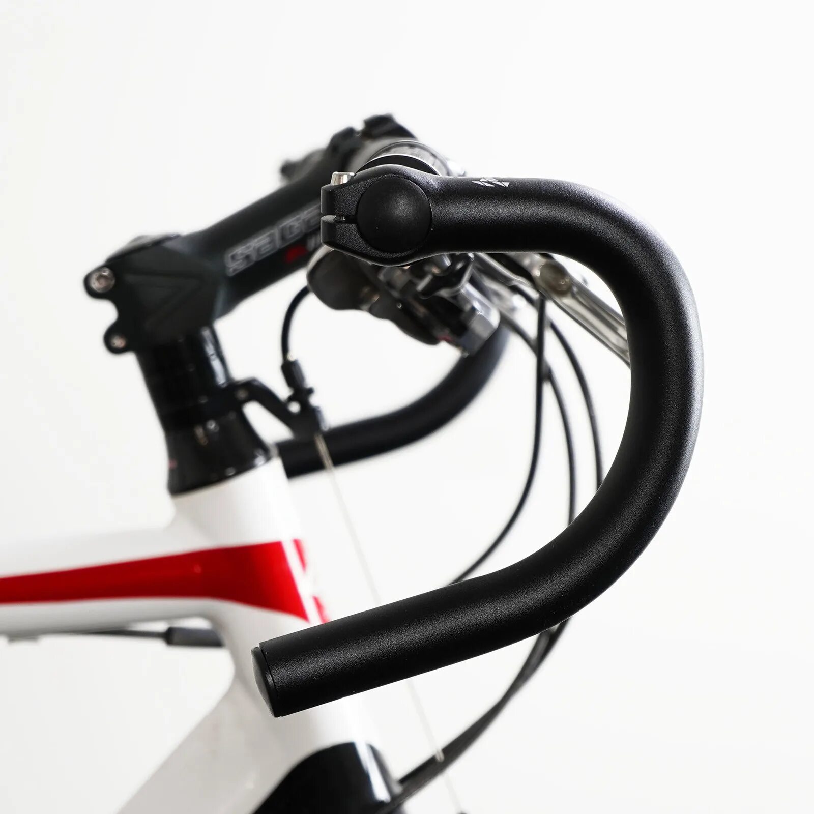 Drop ends. Venzo bike adapter. cannondale 3 butted 6061 alloy 16 deg flare drop handlebar. origin8 drop ends рога. руль для велосипеда venzo.