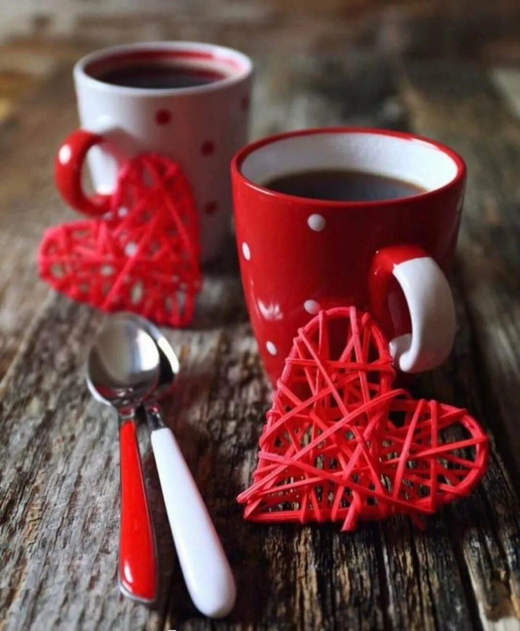 Красивые чашки. Красивые кофейные чашки. Чай зимой. Доброе утро в Красном цвете.
