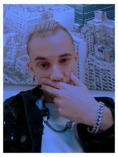 25 лиц