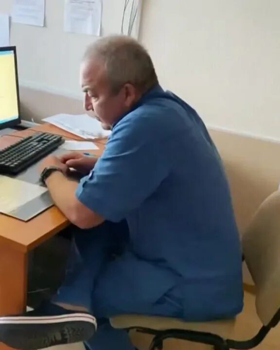 Уволили в 50 лет. Увольняется доктор баринов медногорск. уволили врача.